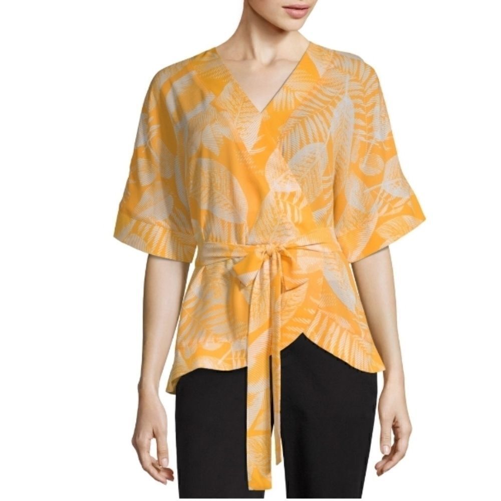 Worthington vneck short sleeve blouse